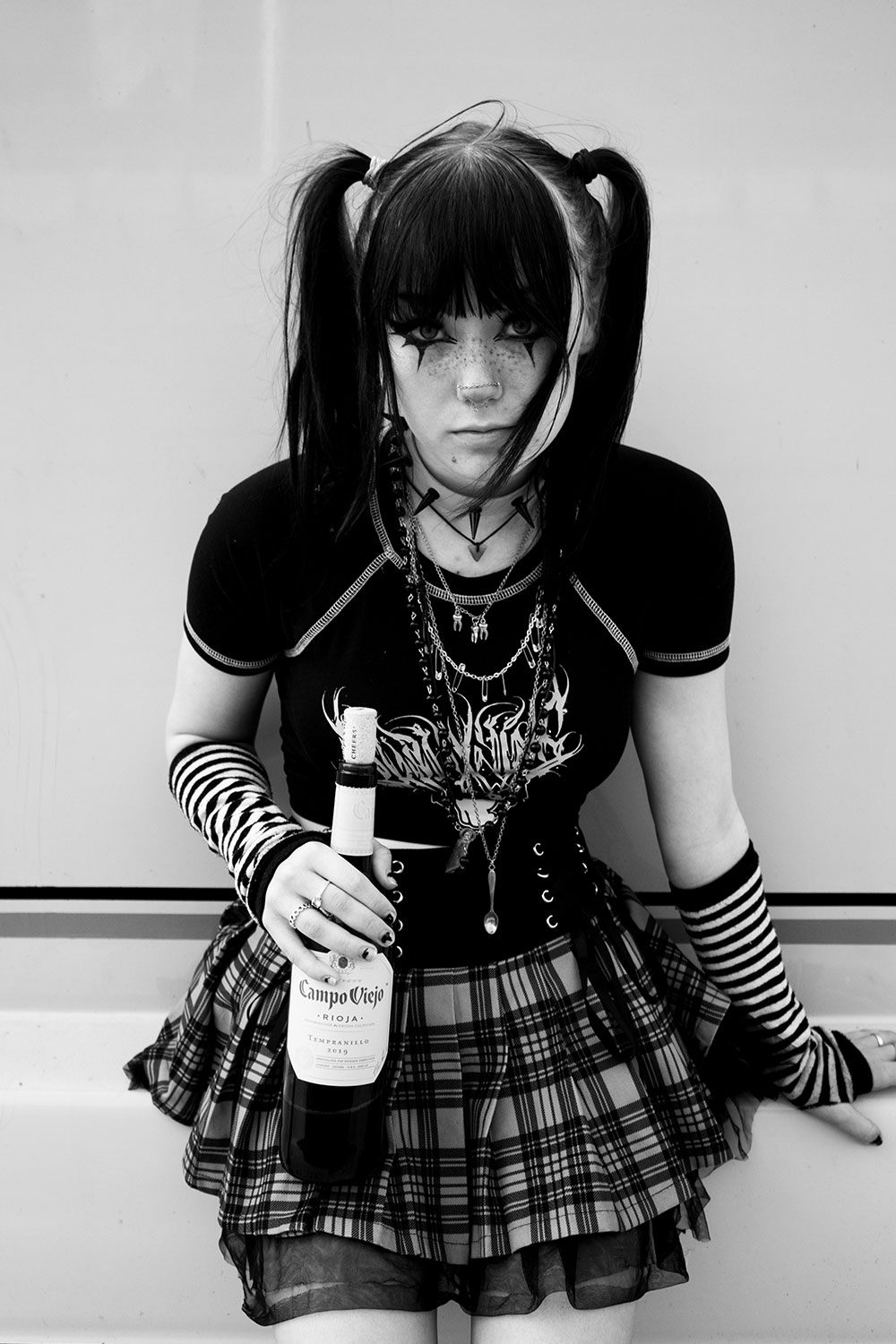 Isabelle-Bloom-Wine-7 Isabelle Bloom - Photo Narrative - Shed 2