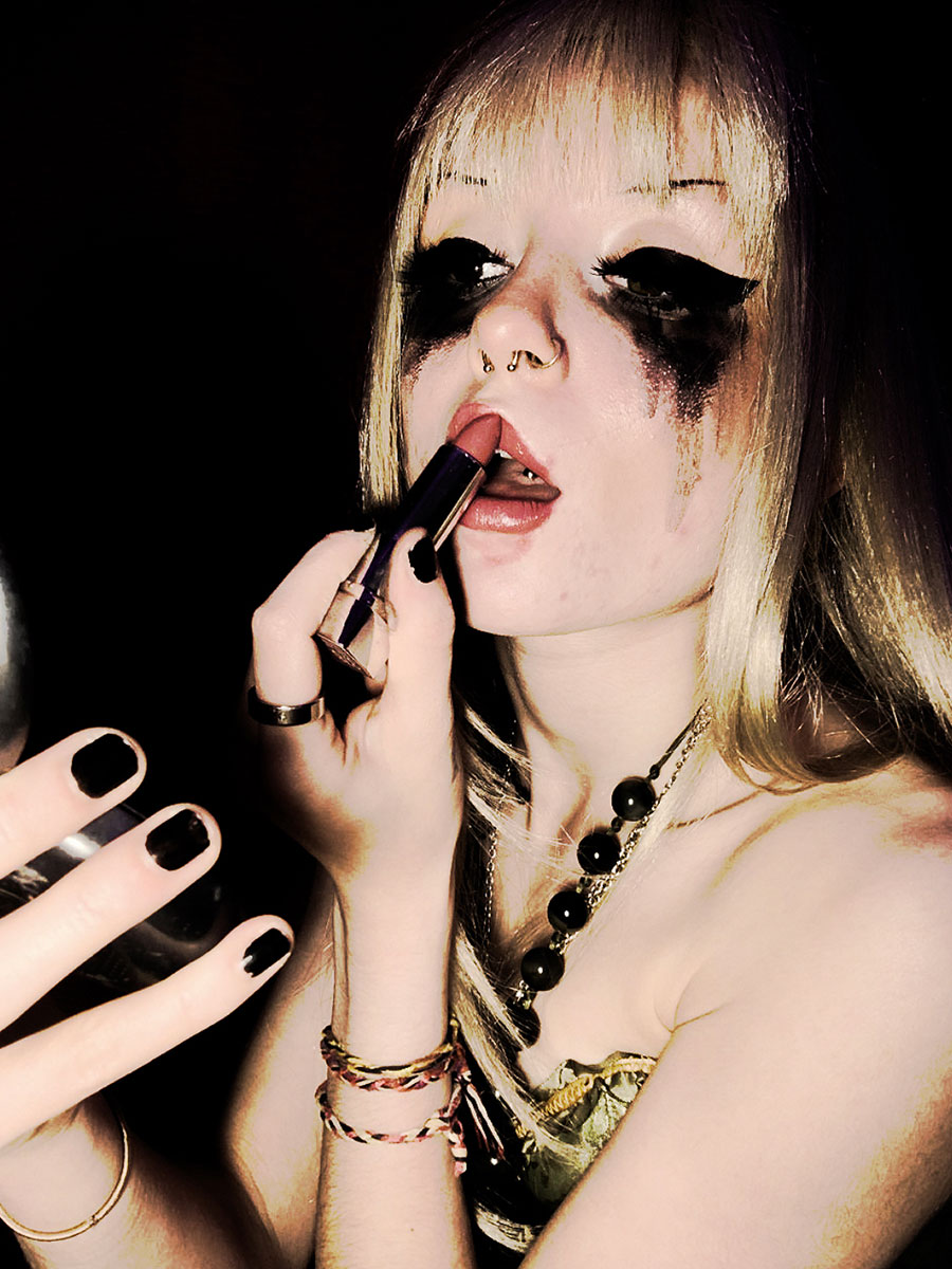 Doll-Face-Lipstick-3 Isabelle Bloom - Photo Narrative 2
